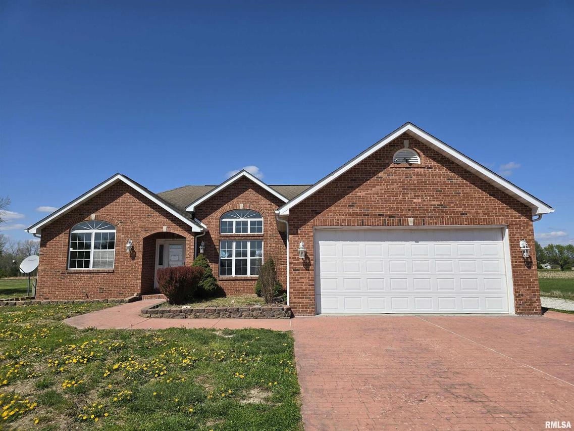 8863 New Athens Darmstadt Rd., New Athens, IL 62264