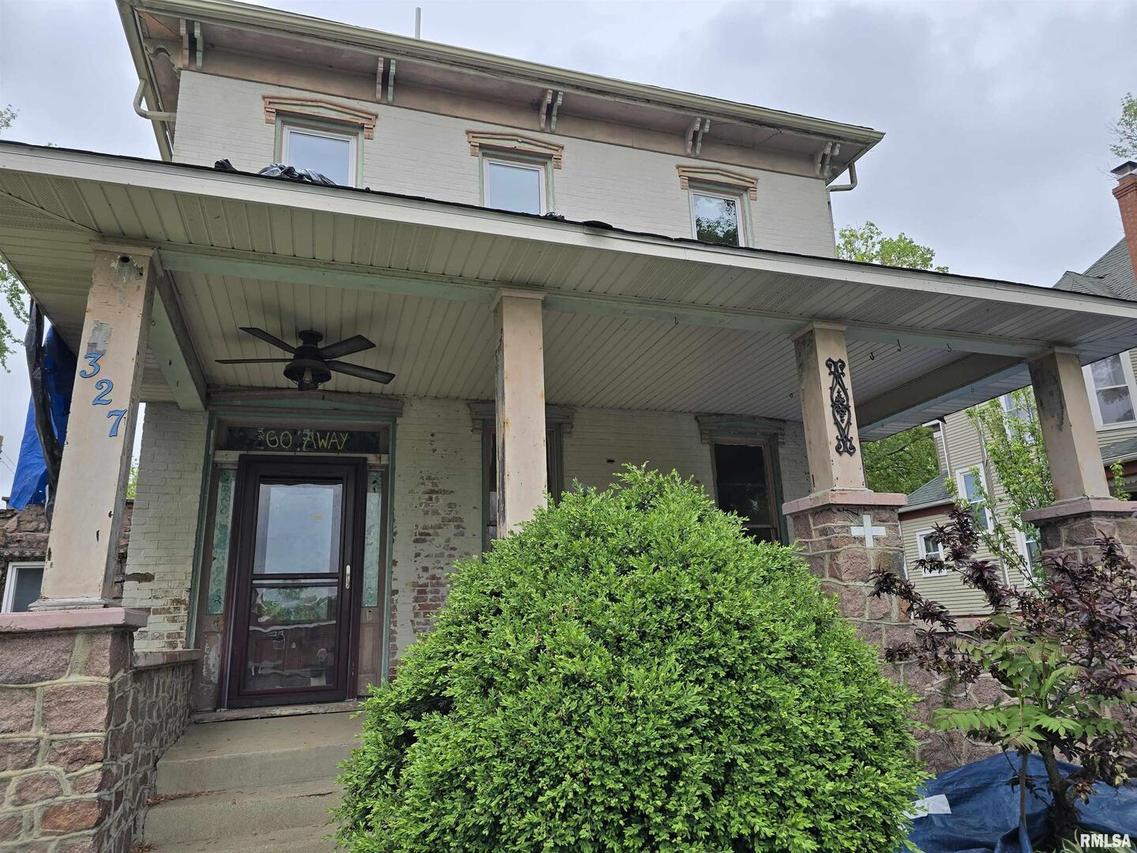 327 N 3rd St., Greenville, IL 62246