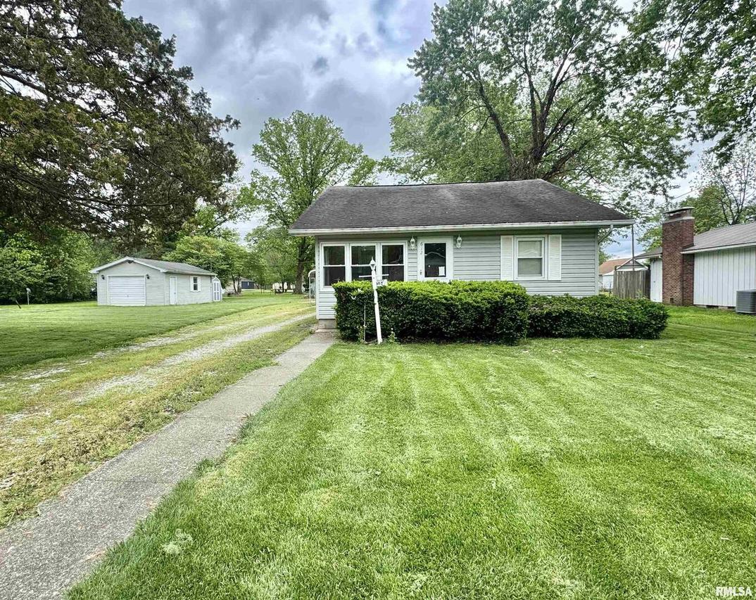 612 W Reed St., Benton, IL 62812