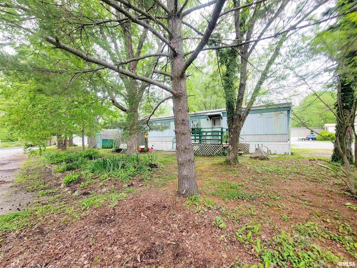 57 Acorn Ln., Carbondale, IL 62902