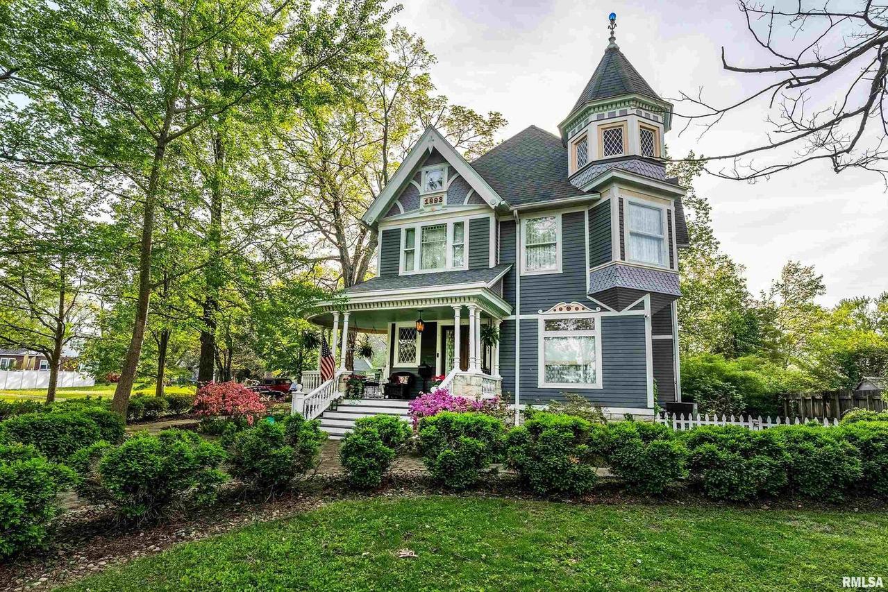 301 W High St., Anna, IL 62906