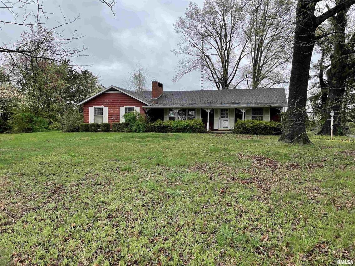 732 N Mill St., Carrier Mills, IL 62917