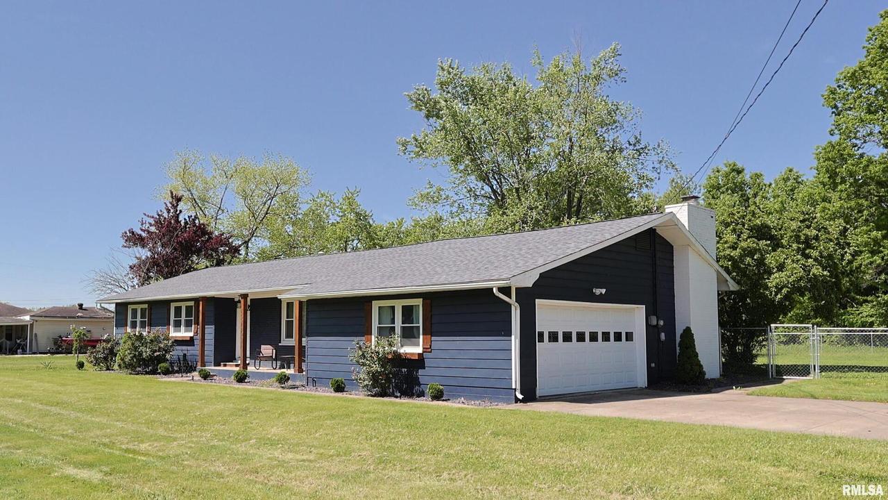 4229 Radio Tower Rd., Salem, IL 62881