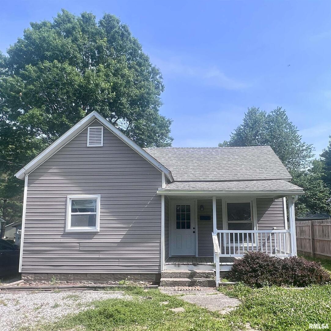 416 Elles Ave., Carterville, IL 62918