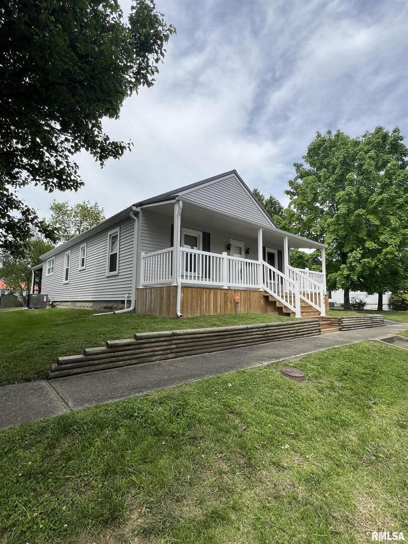 2704 Cherry St., Mt Vernon, IL 62864