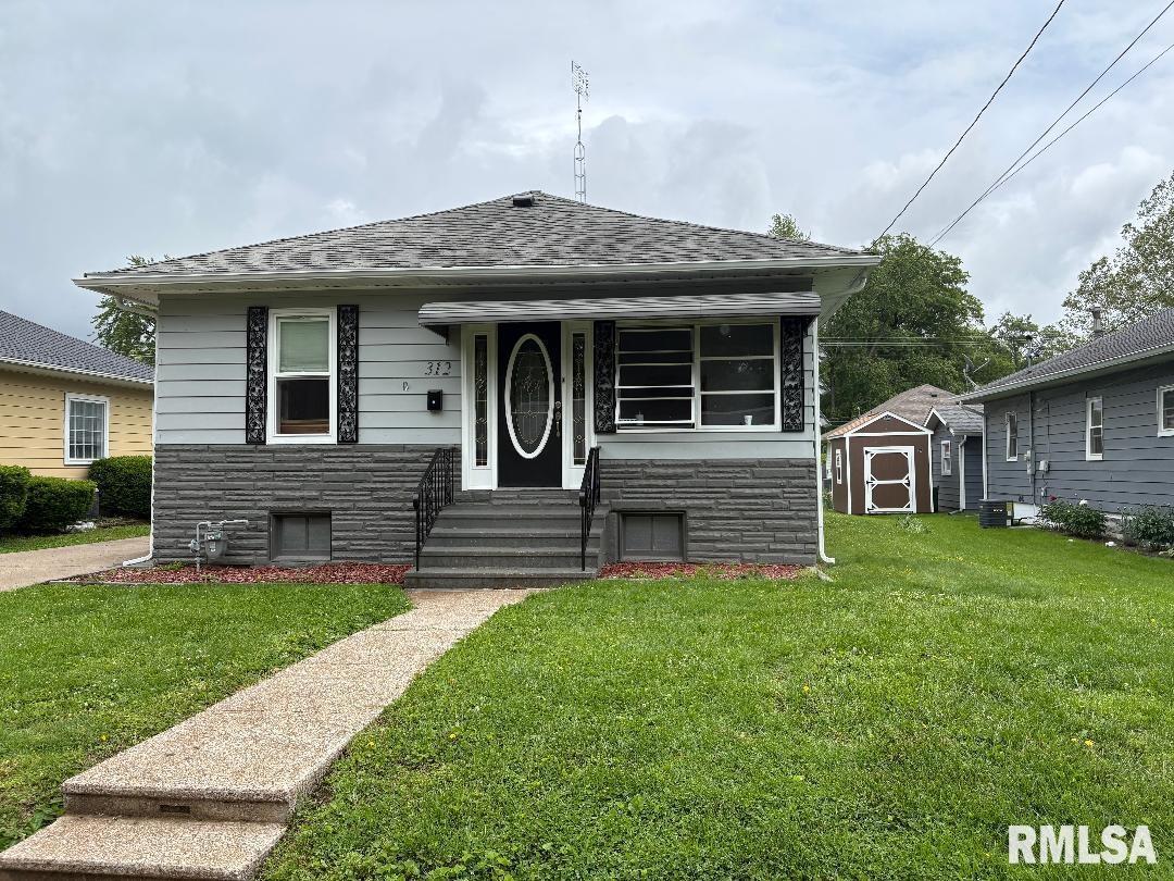 312 N Commercial St., Benton, IL 62812