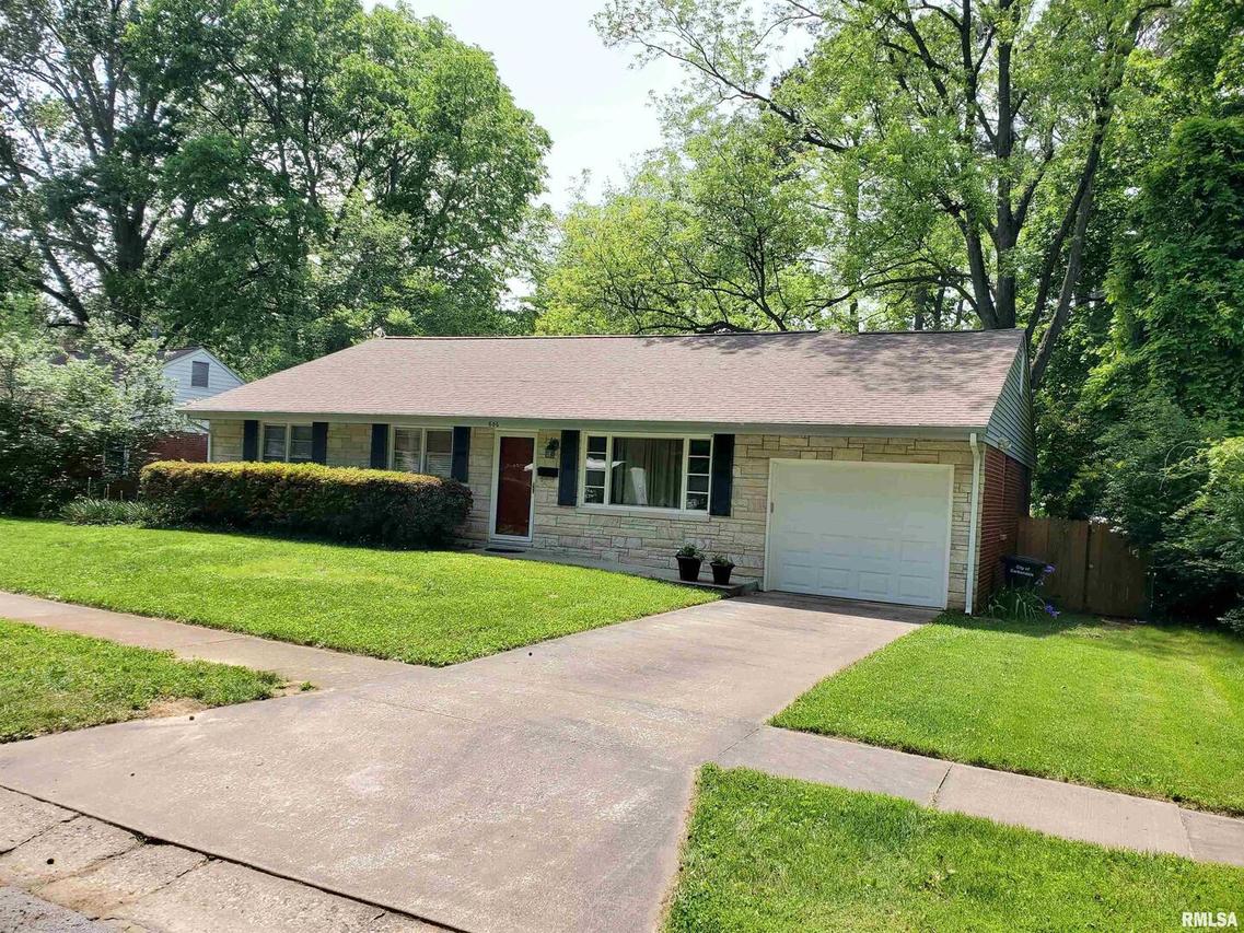 606 S Skyline Dr., Carbondale, IL 62901