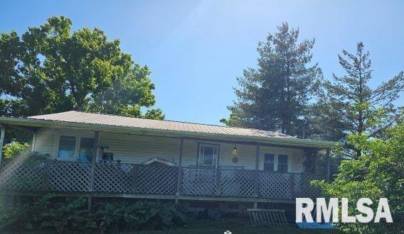 470 Peters Creek Rd., Cave In Rock, IL 62919