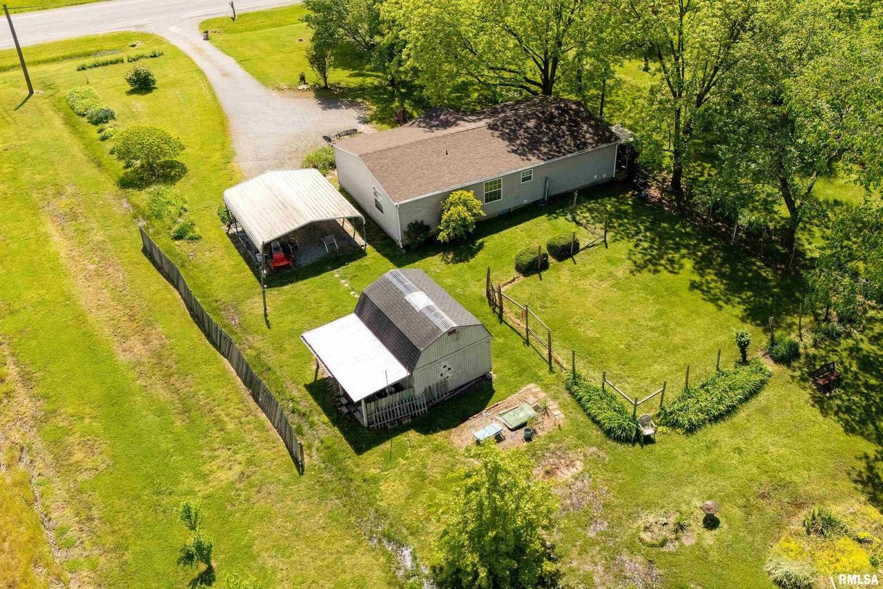 24027 N Highway 51 Hwy., Elkville, IL 62932