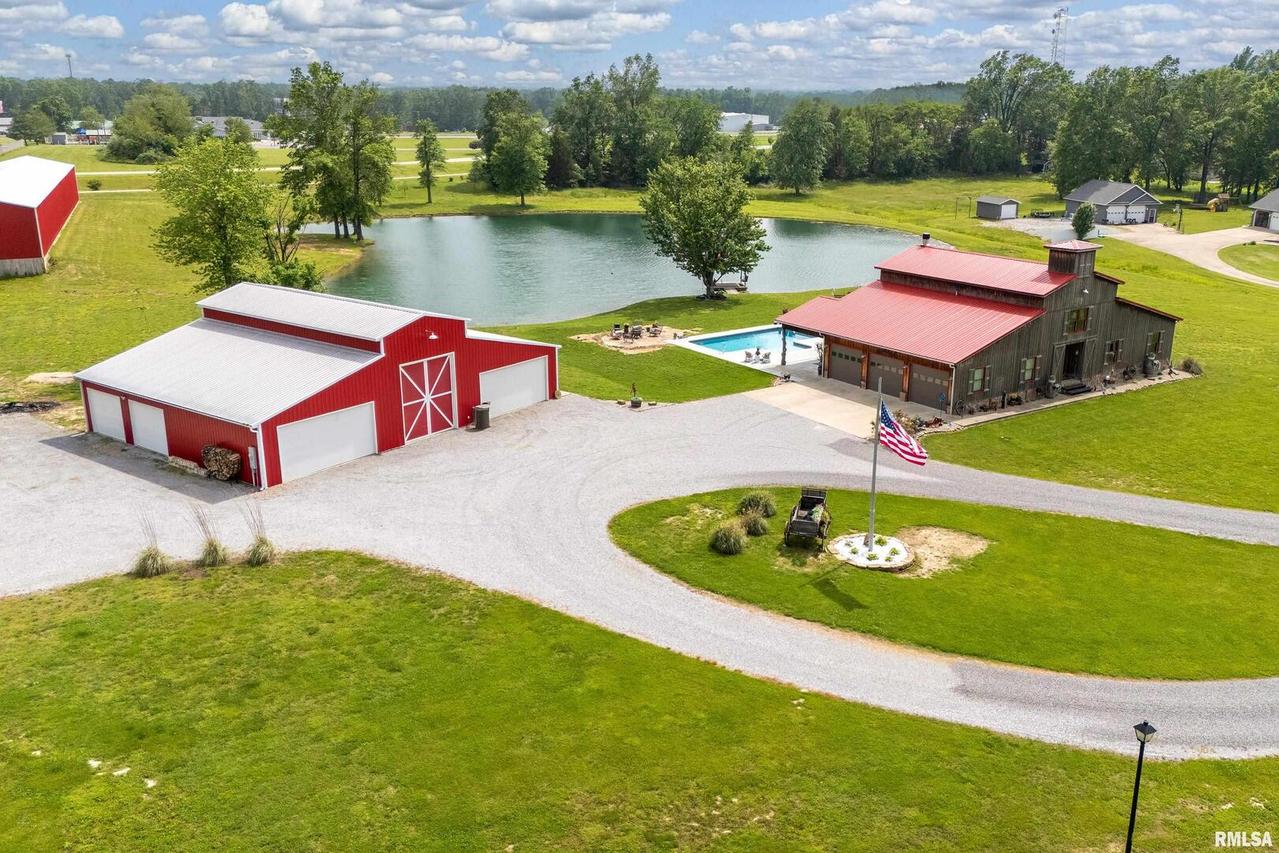 1717 Marion St., Carterville, IL 62918