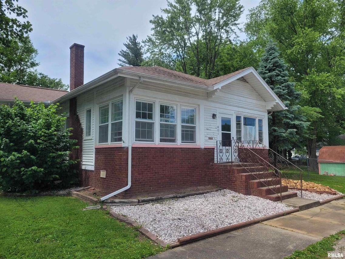 401 Election St., Benton, IL 62812