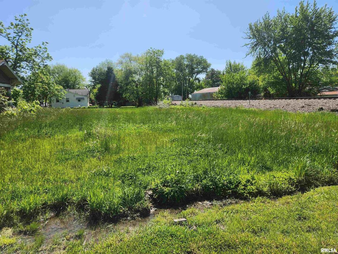 0000 N 4th St., Ashley, IL 62808