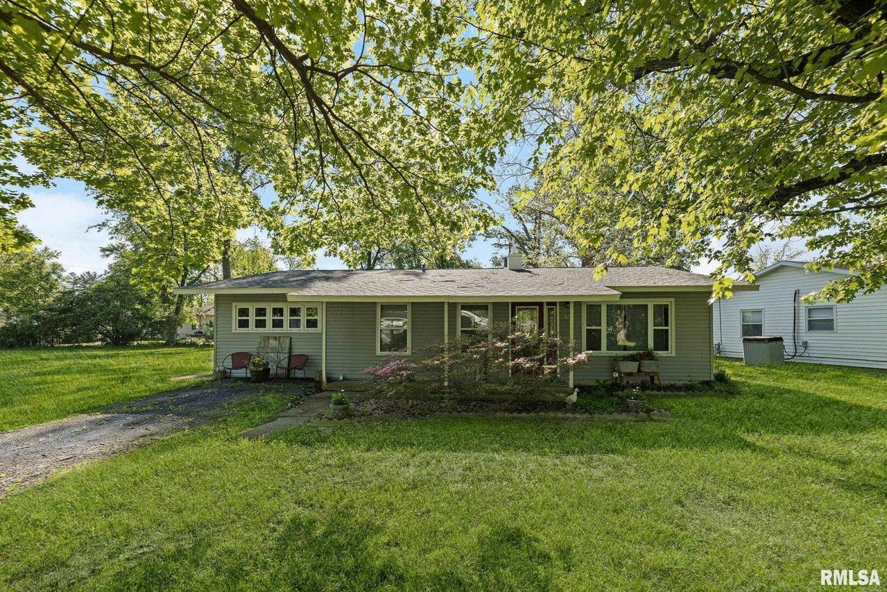 17 Roseclair St., Centralia, IL 62801