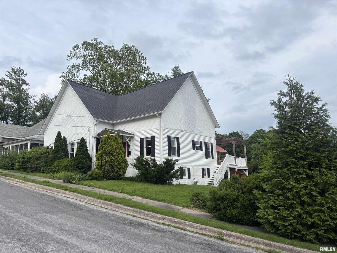 680 Stratton St., Chester, IL 62233