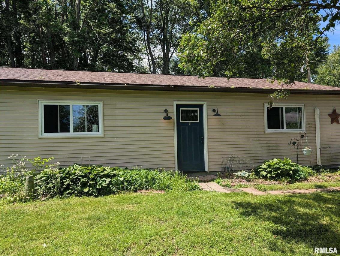 8271 Pigg Ln., Thompsonville, IL 62890