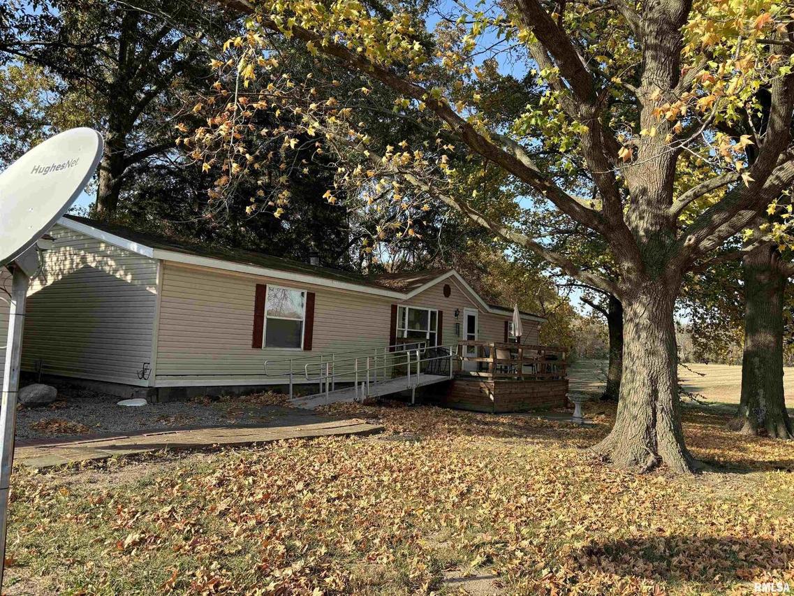 10062 N State Route 142 Hwy., Mt Vernon, IL 62864