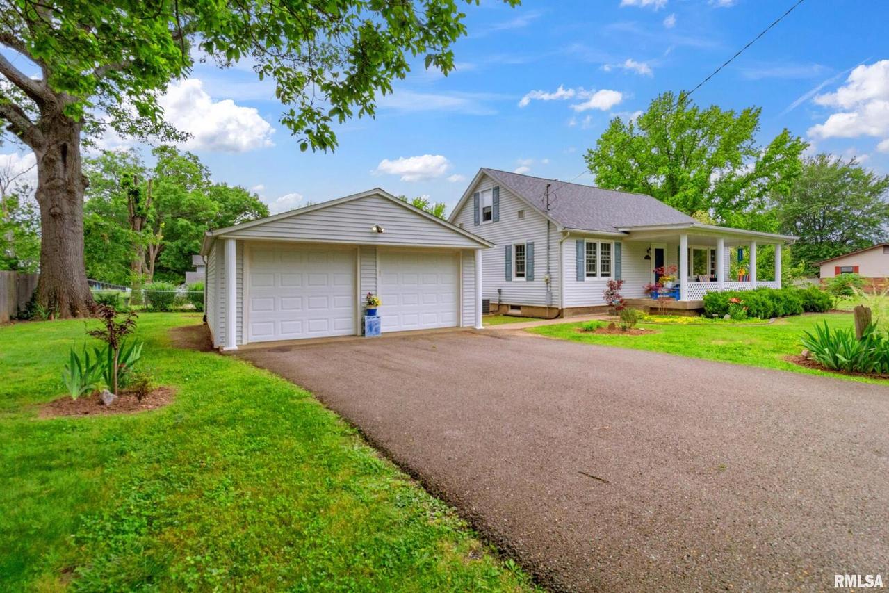 1300 S Duncan St., Marion, IL 62959