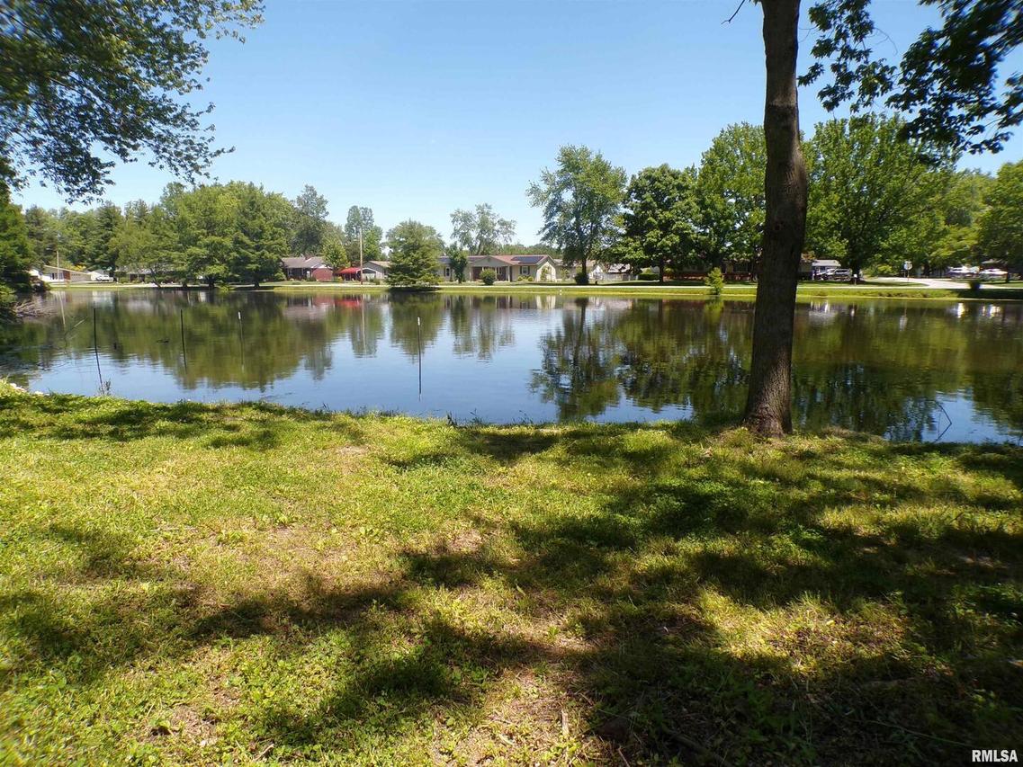 408 E Jackson St., Desoto, IL 62924