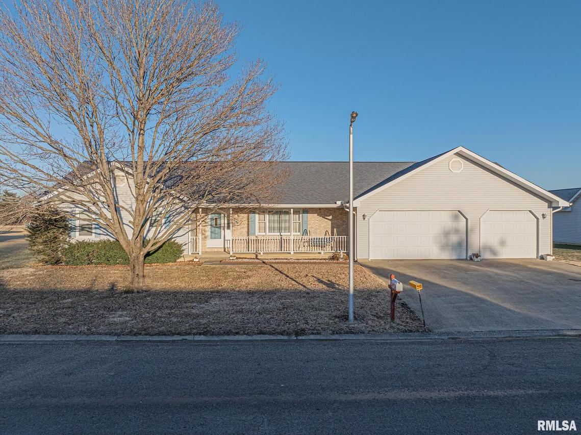 134 Country Club Estates St., Salem, IL 62881