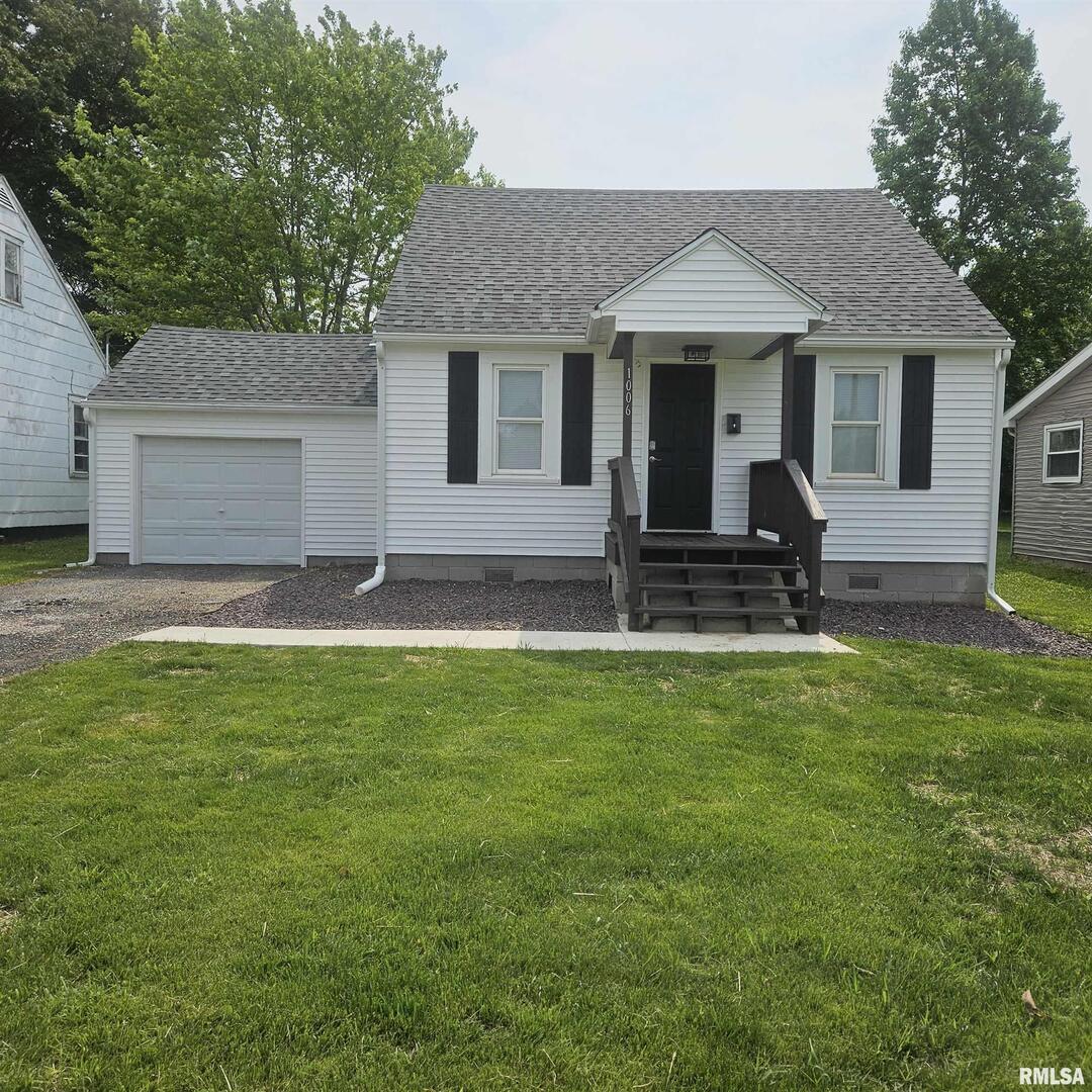 1006 S 26th St., Mt Vernon, IL 62864