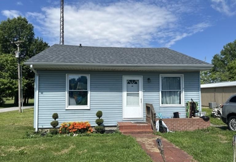 415 S Park St., Sesser, IL 62884