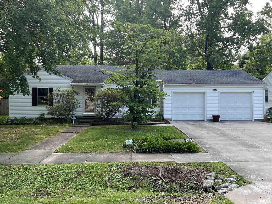 1000 S Johnson St., Carbondale, IL 62901