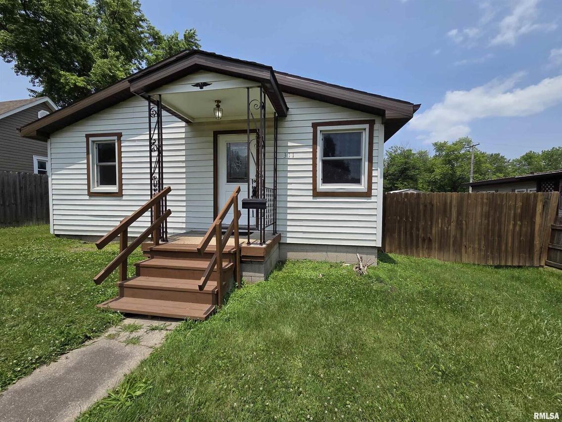 311 E Prairie St., Centralia, IL 62801