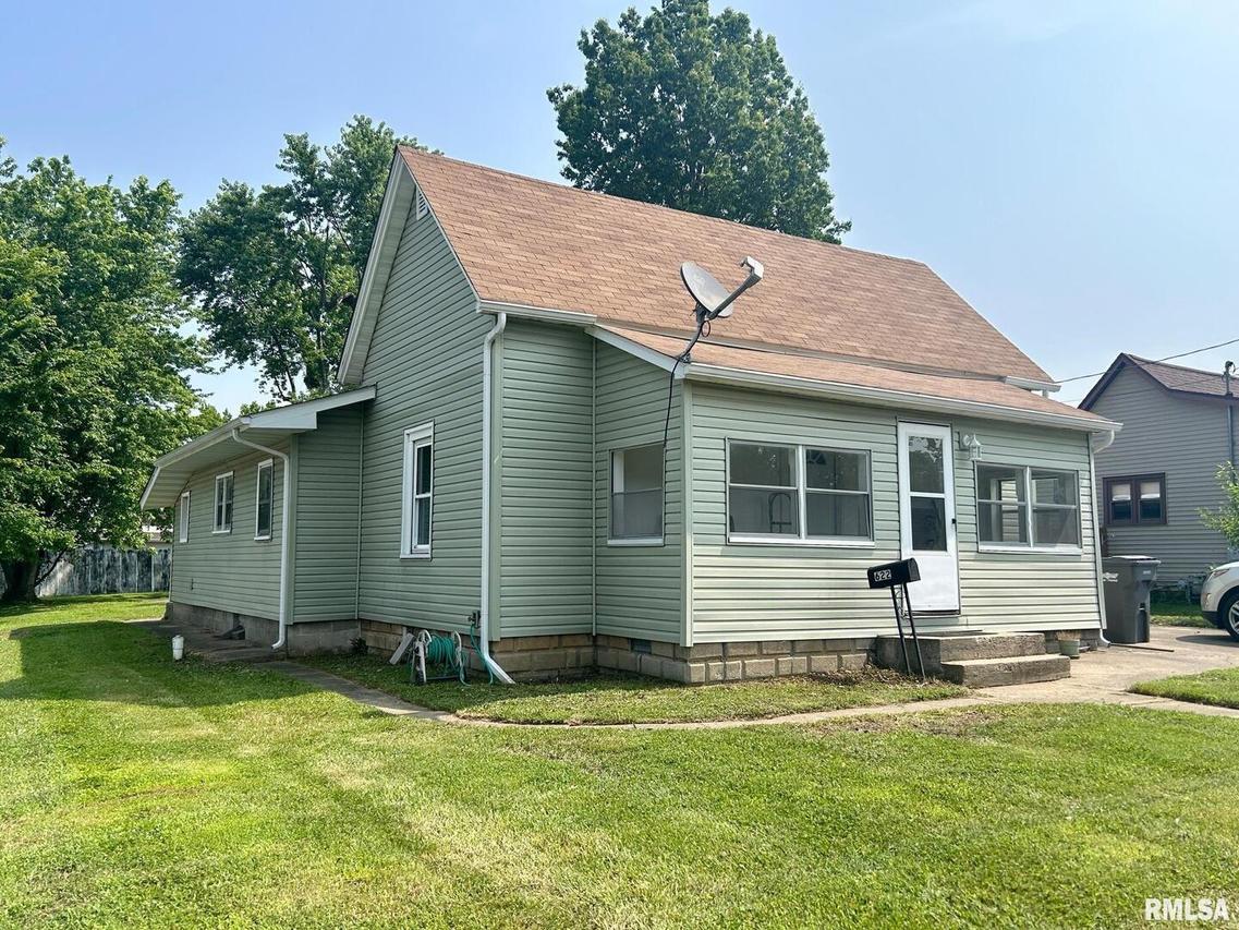 622 E Illinois Ave., Carterville, IL 62918