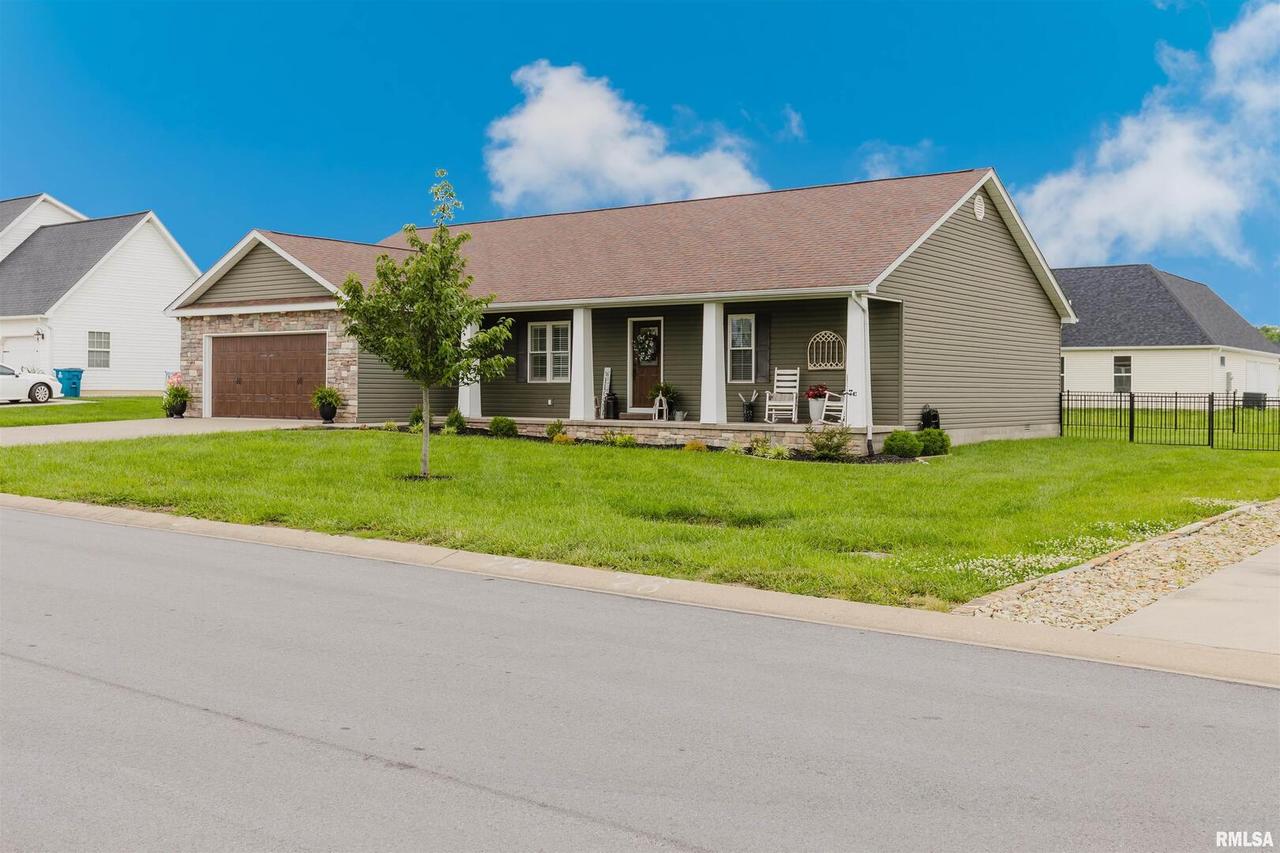 1112 Folgers St., Marion, IL 62959