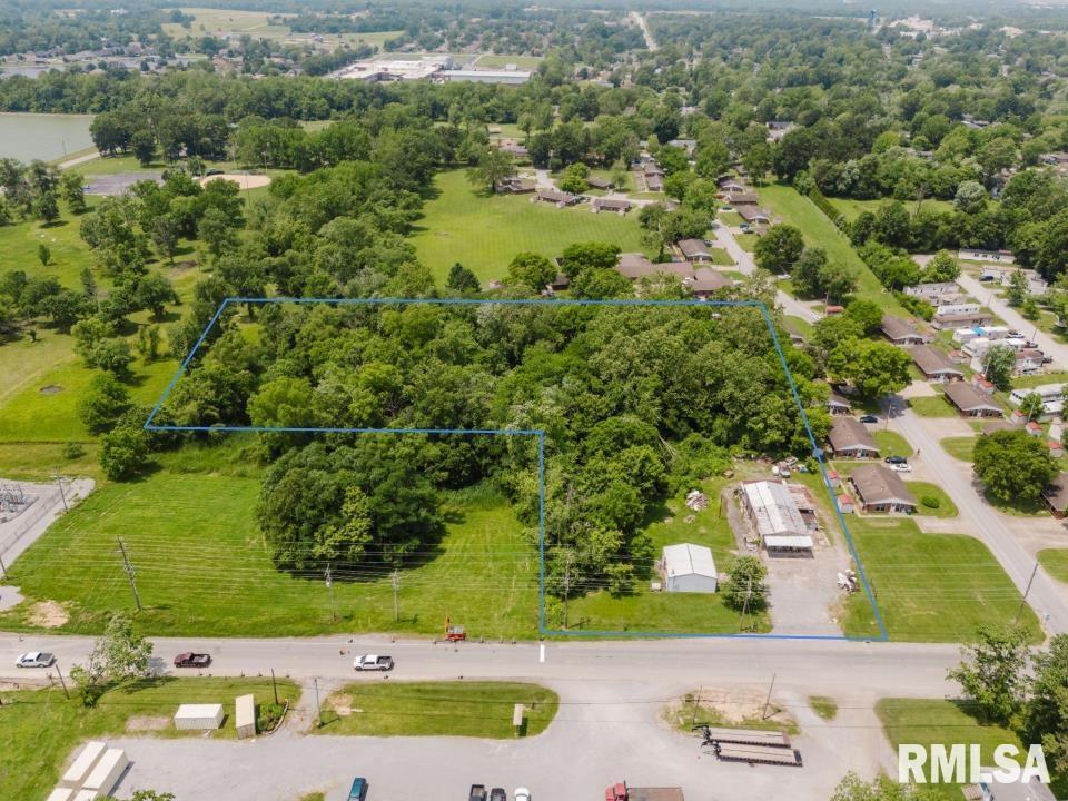 1300 S Court St., Marion, IL 62959