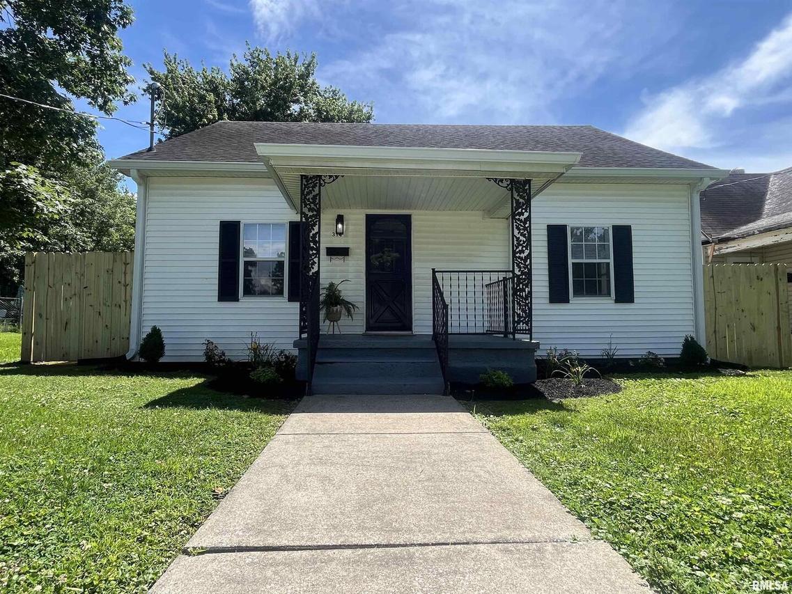 314 W 12th St., Metropolis, IL 62960