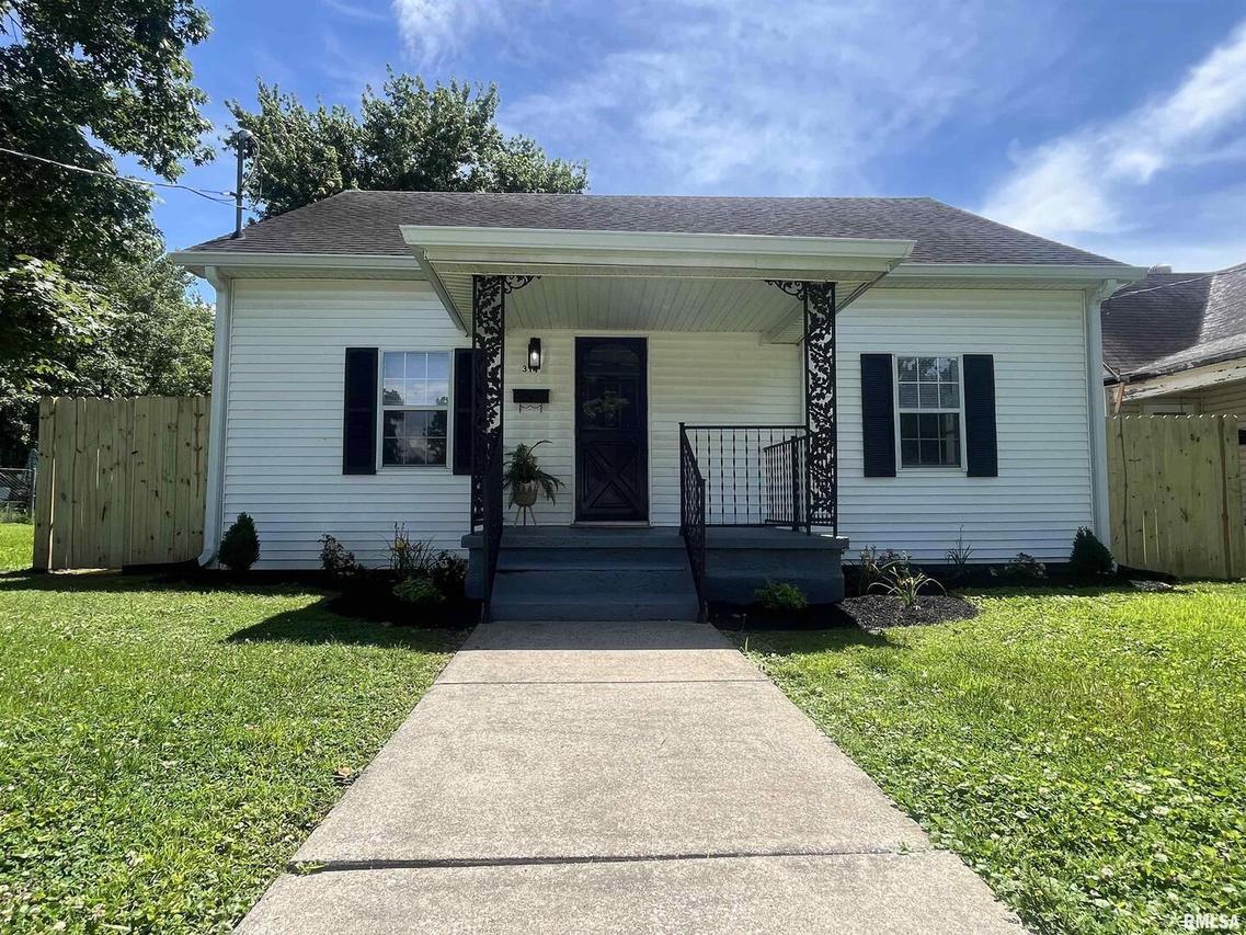 314 W 12th St., Metropolis, IL 62960