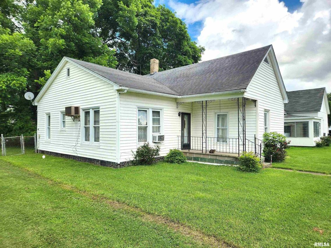 203 E Main St., Karnak, IL 62956