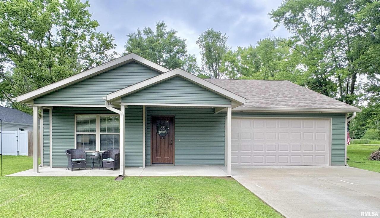 408 Madison St., Cambria, IL 62915