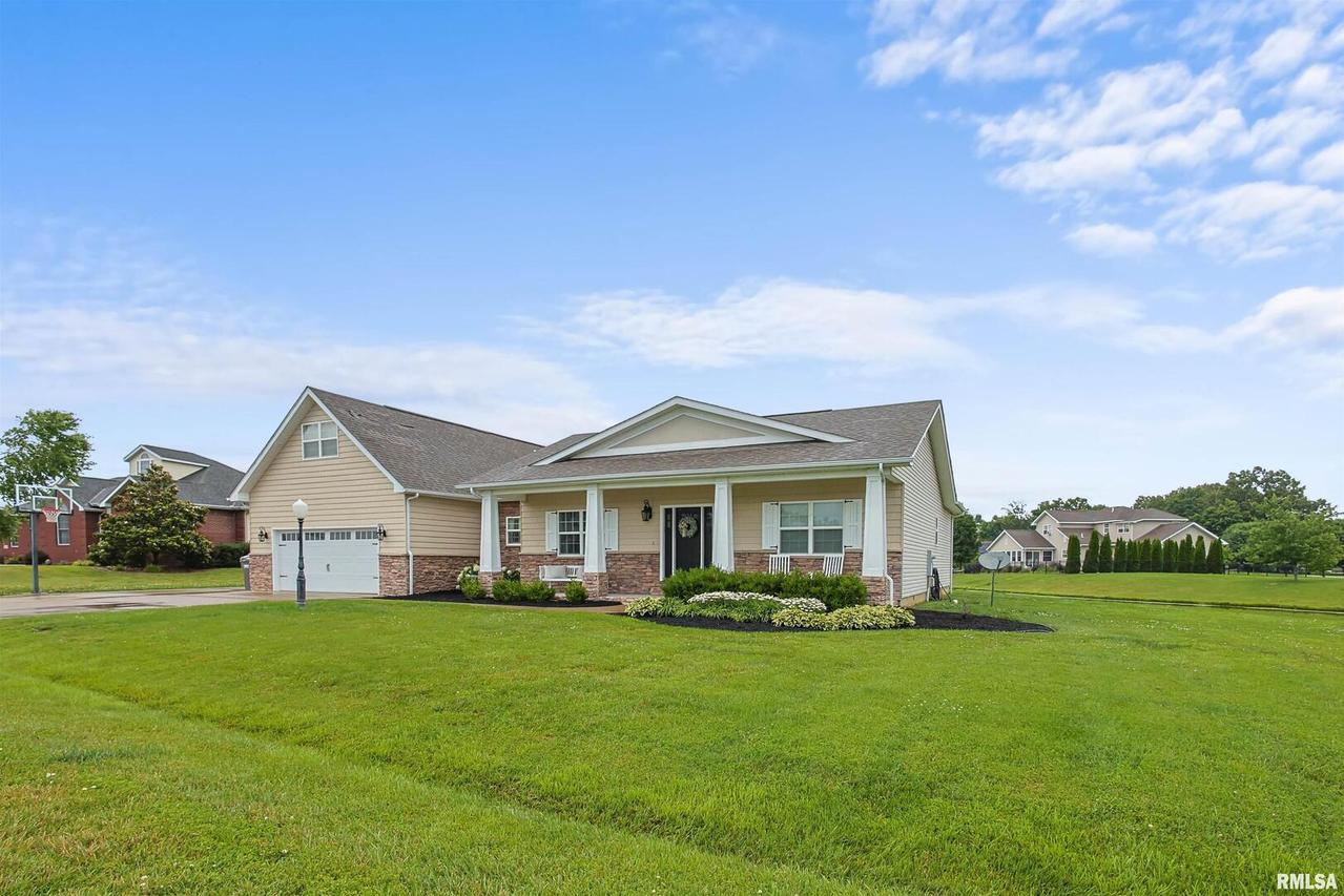 1402 Nicole Ln., Carterville, IL 62918