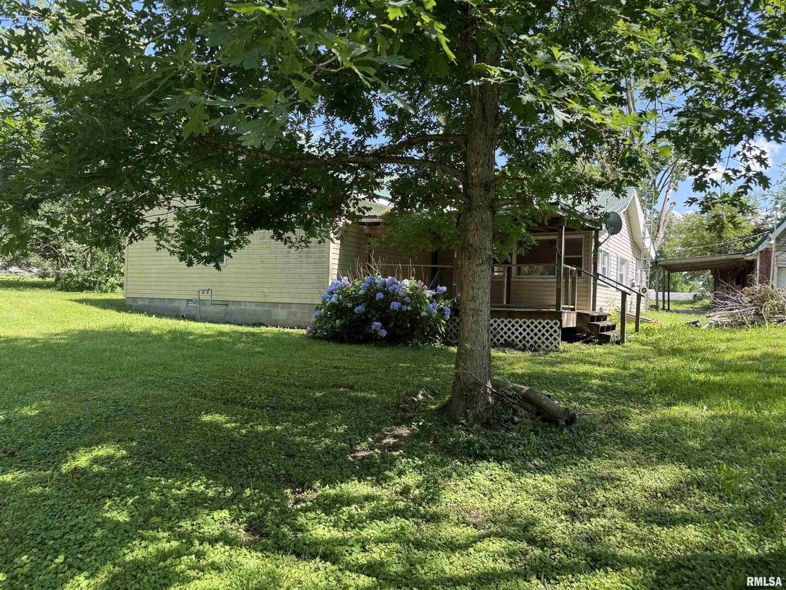 9004 Old State Route 14 Route, Duquoin, IL 62832