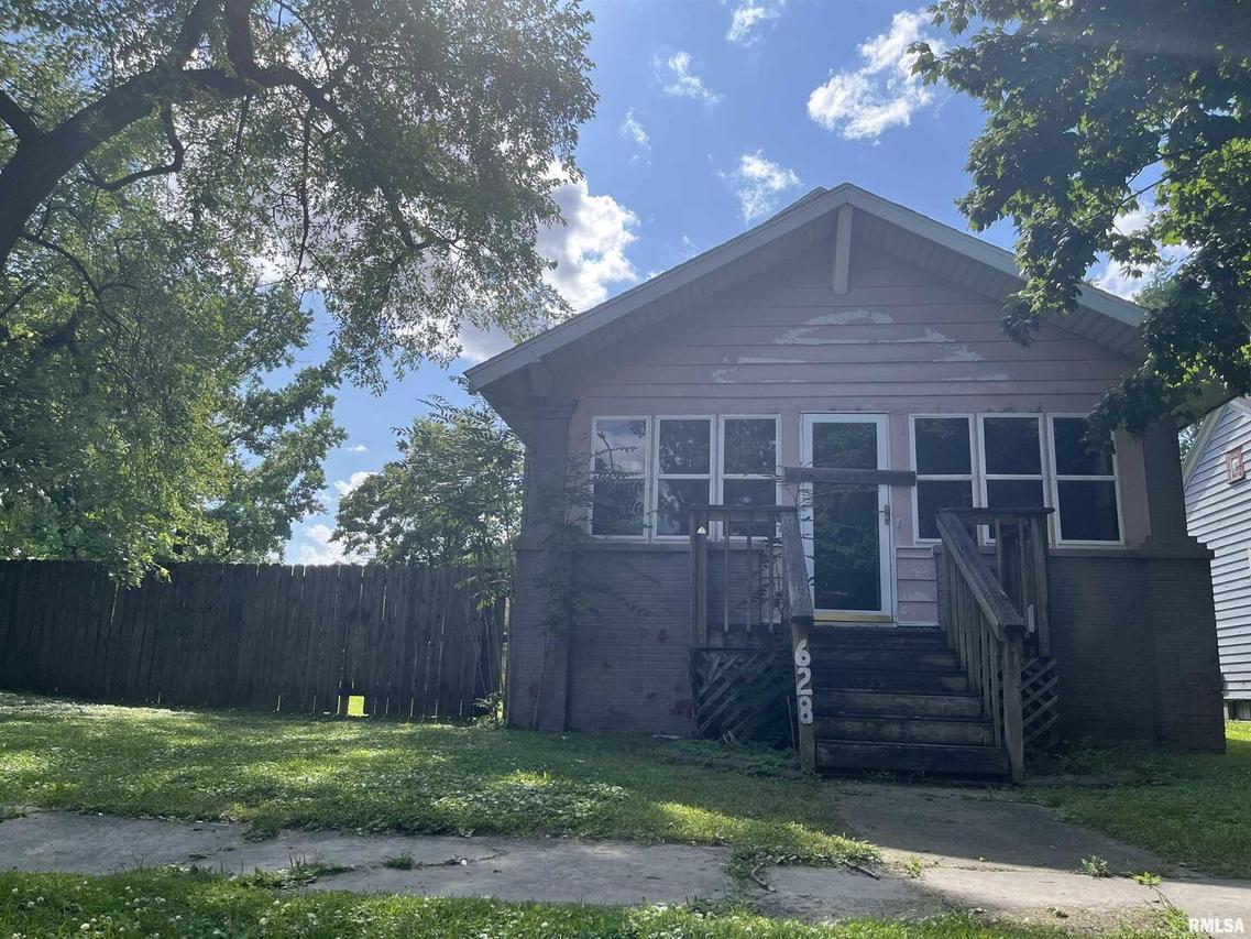 628 S Elm St., Centralia, IL 62801