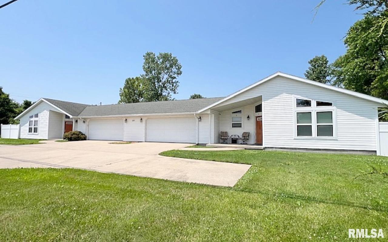 2800 W Chautauqua Rd., Carbondale, IL 62901