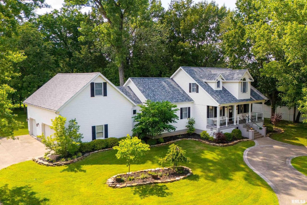 703 Rachael Ct., Carterville, IL 62918