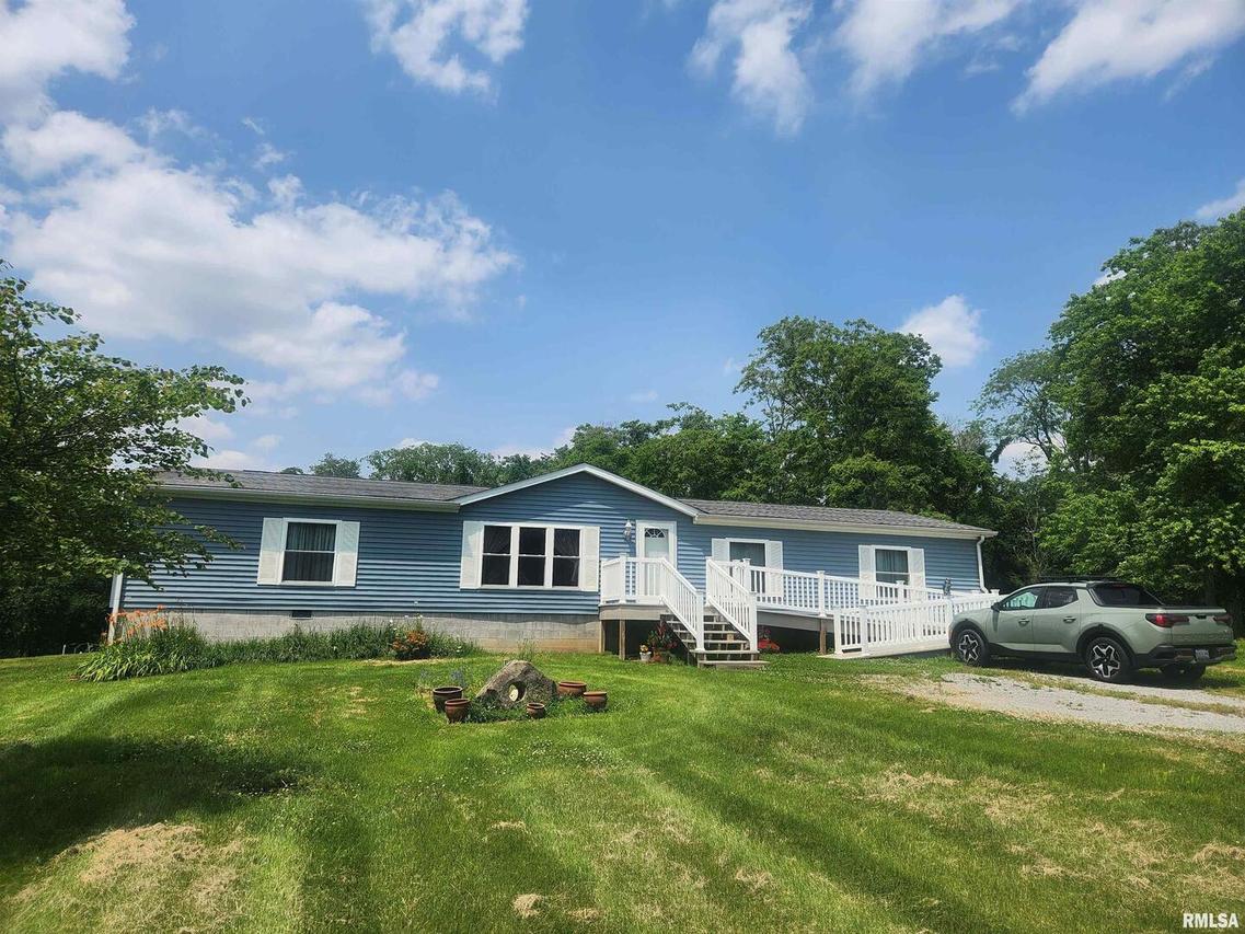 8747 Old State Route 14 Route, Duquoin, IL 62832