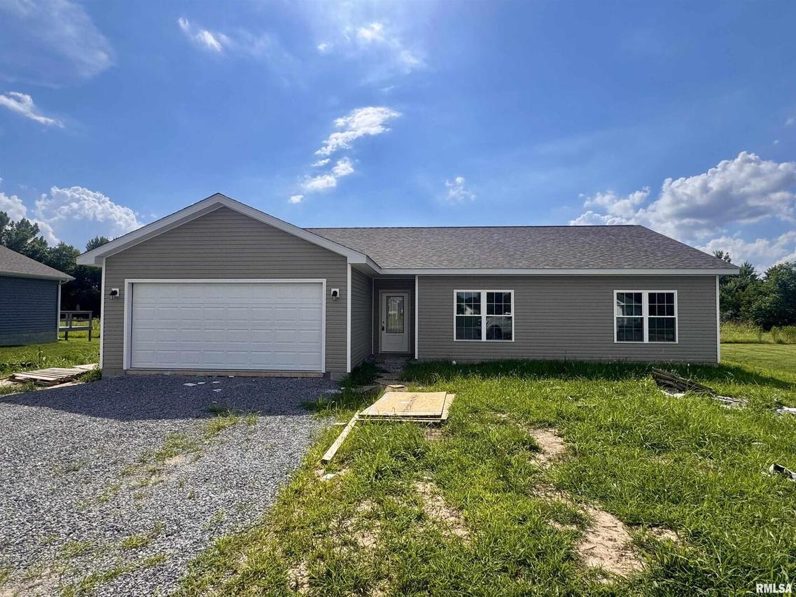 703 Savannah Ave., Herrin, IL 62948