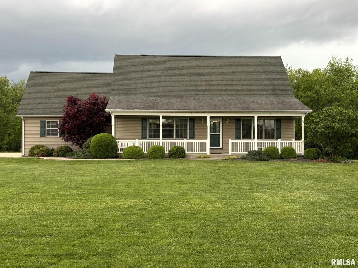 4041 Five Mile Creek Rd., Salem, IL 62881