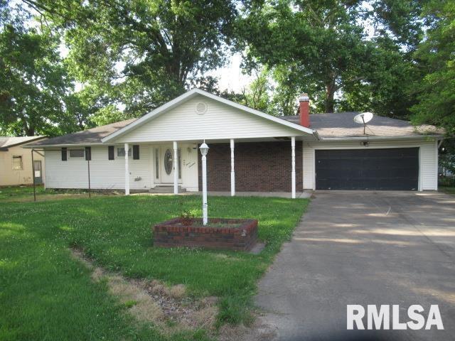 1117 E Ash St., Herrin, IL 62948