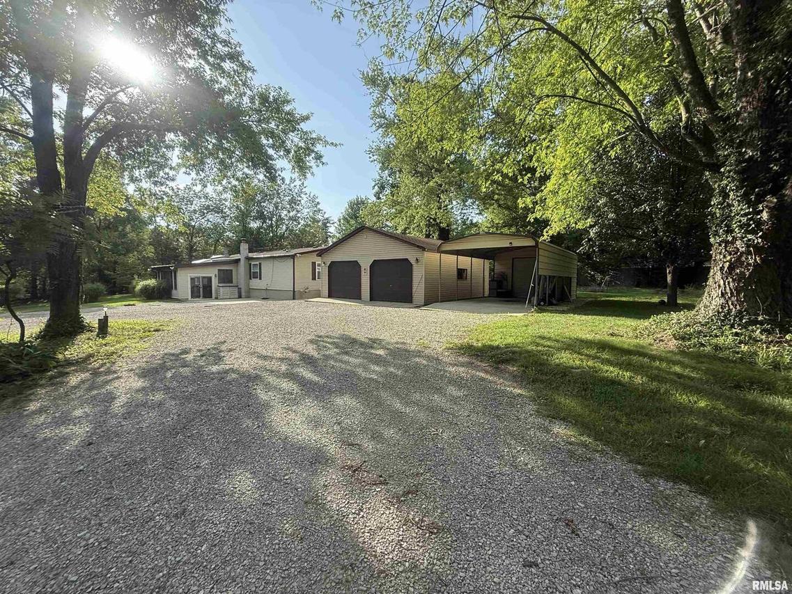 21 Sumac Cir., Makanda, IL 62958