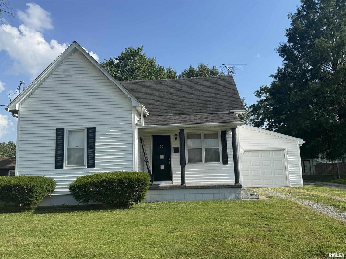 1607 W Cherry St., Marion, IL 62959
