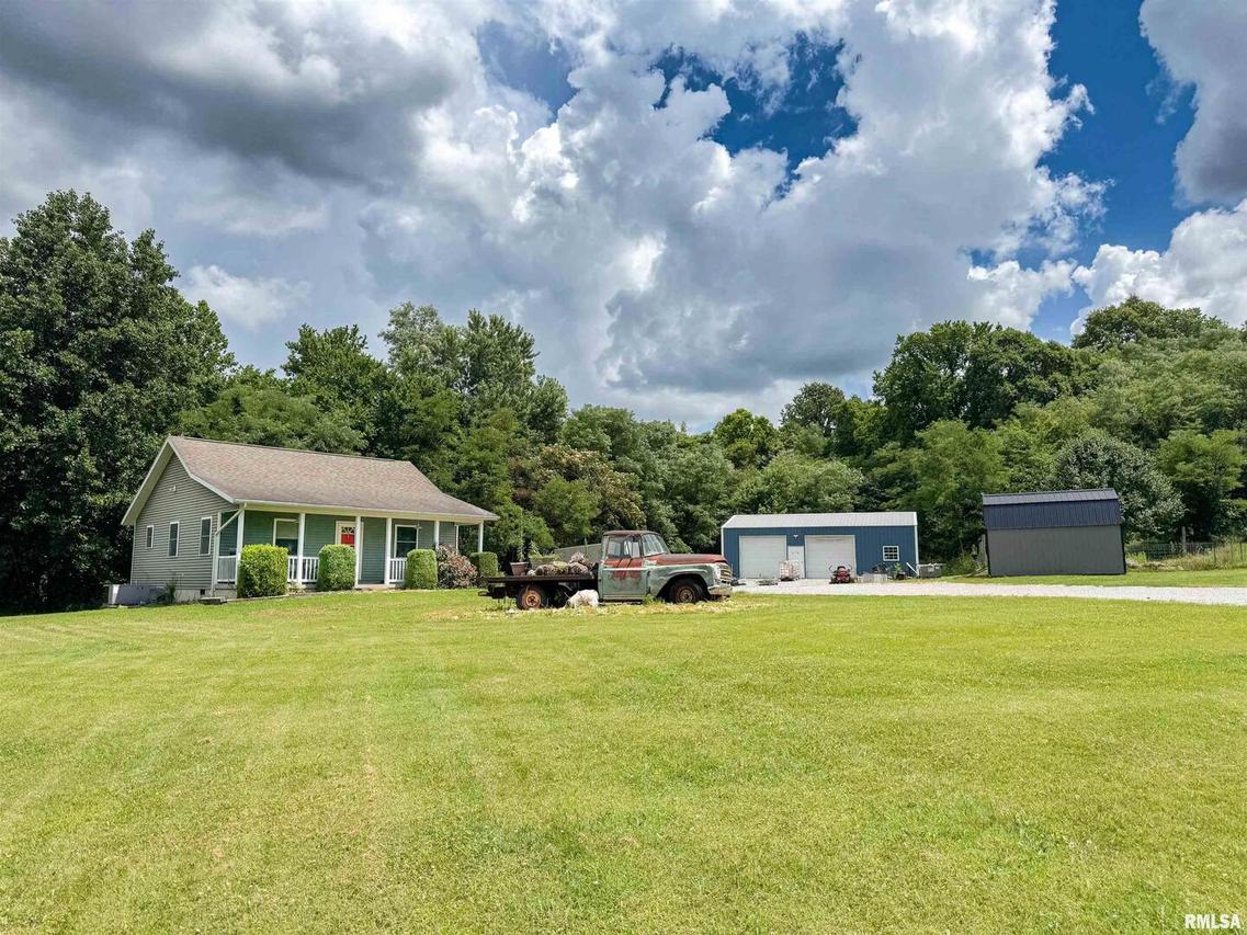 339 Spring St., Dongola, IL 62926