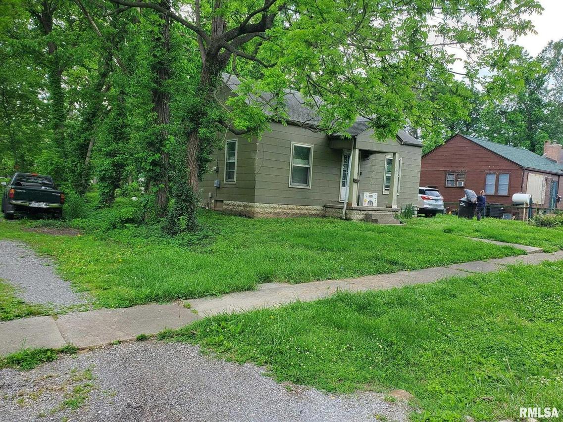 521 N Allyn St., Carbondale, IL 62901