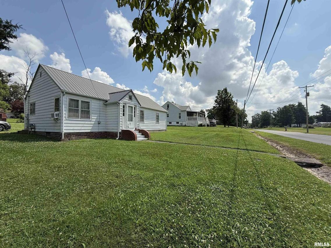 1220 Dorris Heights Rd., Harrisburg, IL 62946