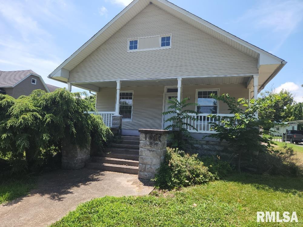 313 S 18th St., Herrin, IL 62948