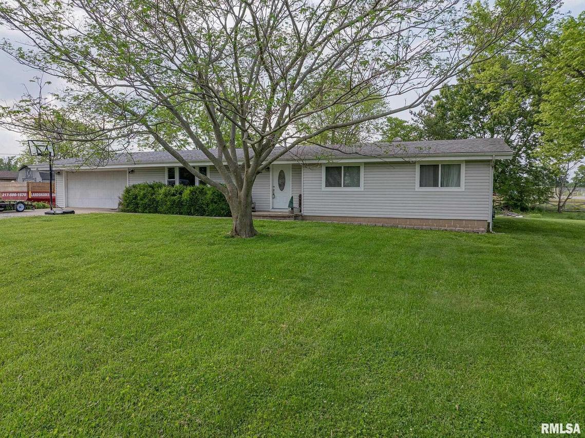 526 Hardacre Rd., Salem, IL 62881